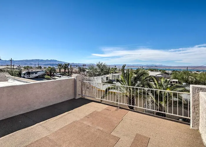 Modern Havasu Retreat: & Mountain Views! Holiday home *