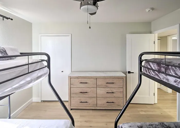 Holiday home Modern Havasu Retreat: & Mountain Views! Lake Havasu City