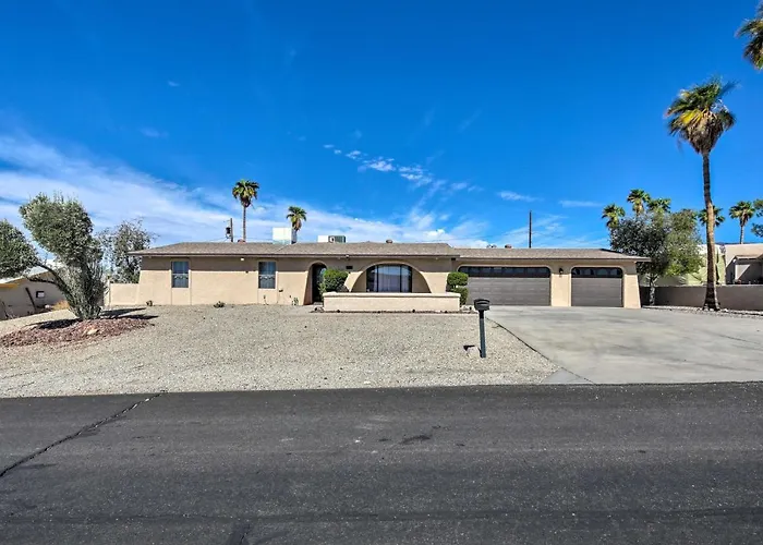 Modern Havasu Retreat: & Mountain Views! * Lake Havasu City