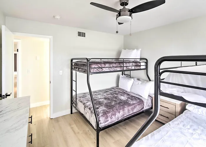 Modern Havasu Retreat: & Mountain Views! *