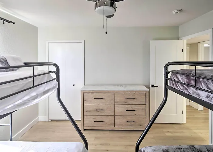 Holiday home Modern Havasu Retreat: & Mountain Views! Lake Havasu City